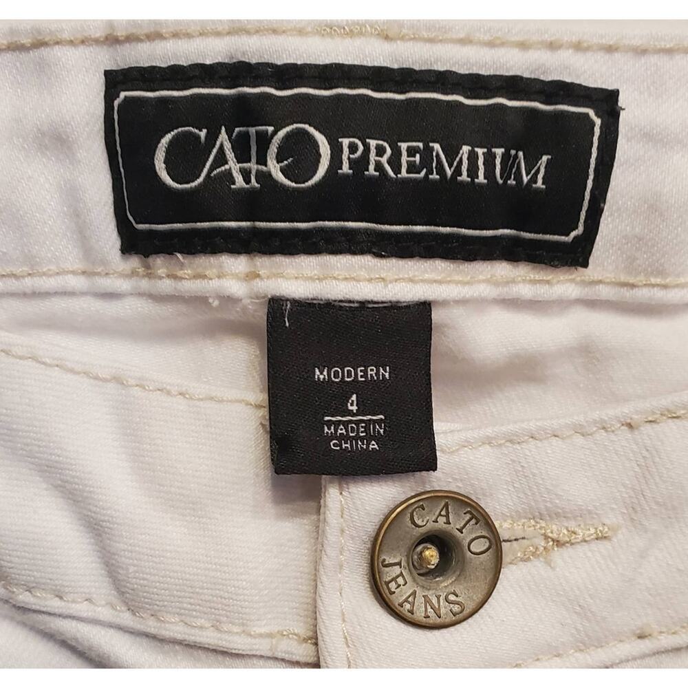 Cato Premium Women's White Cropped Capri Spring Time Jeans Size 4 - Picture 2 of 7
